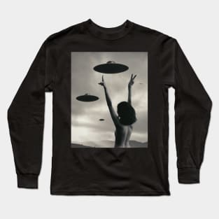 Woman Peace UFO "Good Vibes" Art by Cult Class Long Sleeve T-Shirt